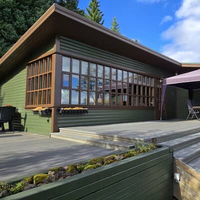 Very large terrace with garden furniture